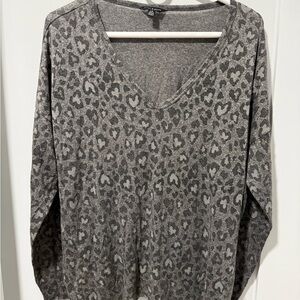 Lucky Brand Gray Leopard Print Knit Top size L